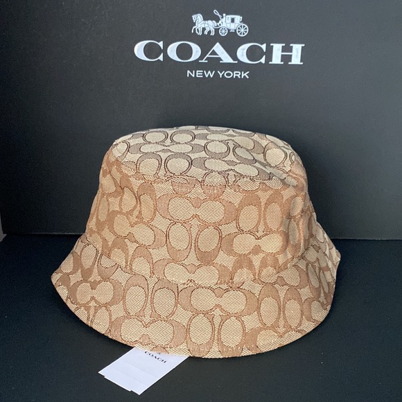 NWT Disney X Coach Signature Jacquard Bucket Hat Evil Queen Cap Villian Patches - Picture 6 of 7